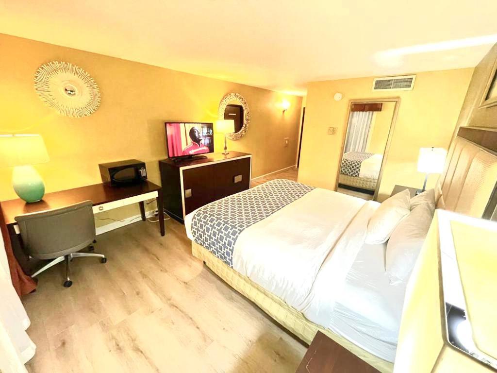 Hutchi Bell Hotel South Hutchinson ภายนอก รูปภาพ